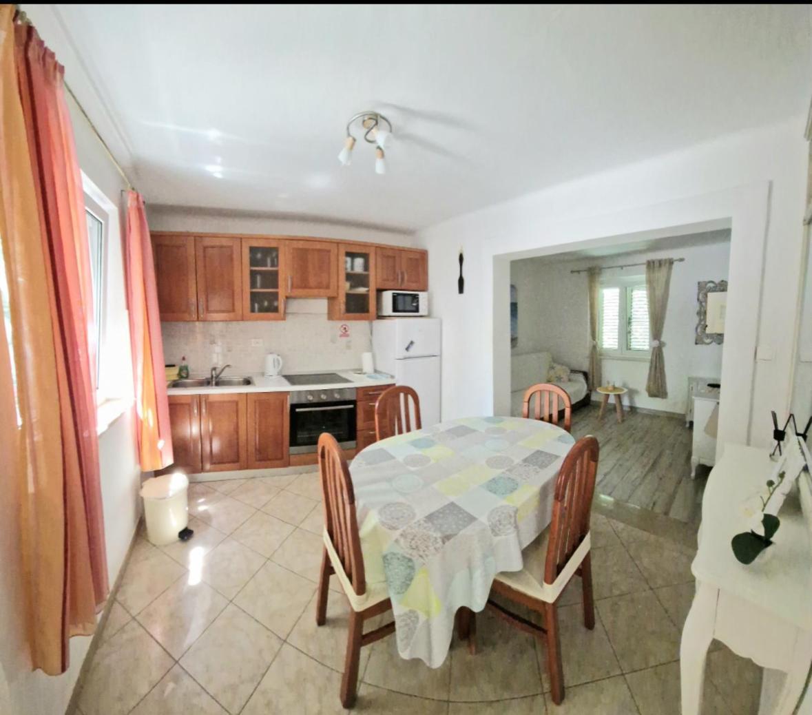 Apartman Perina Trogir Exterior photo